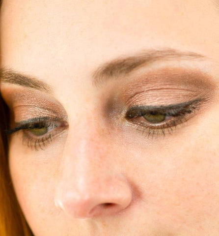 Blog Feed Article Feature Image Carousel: How To: Nude Smokey Eyes 